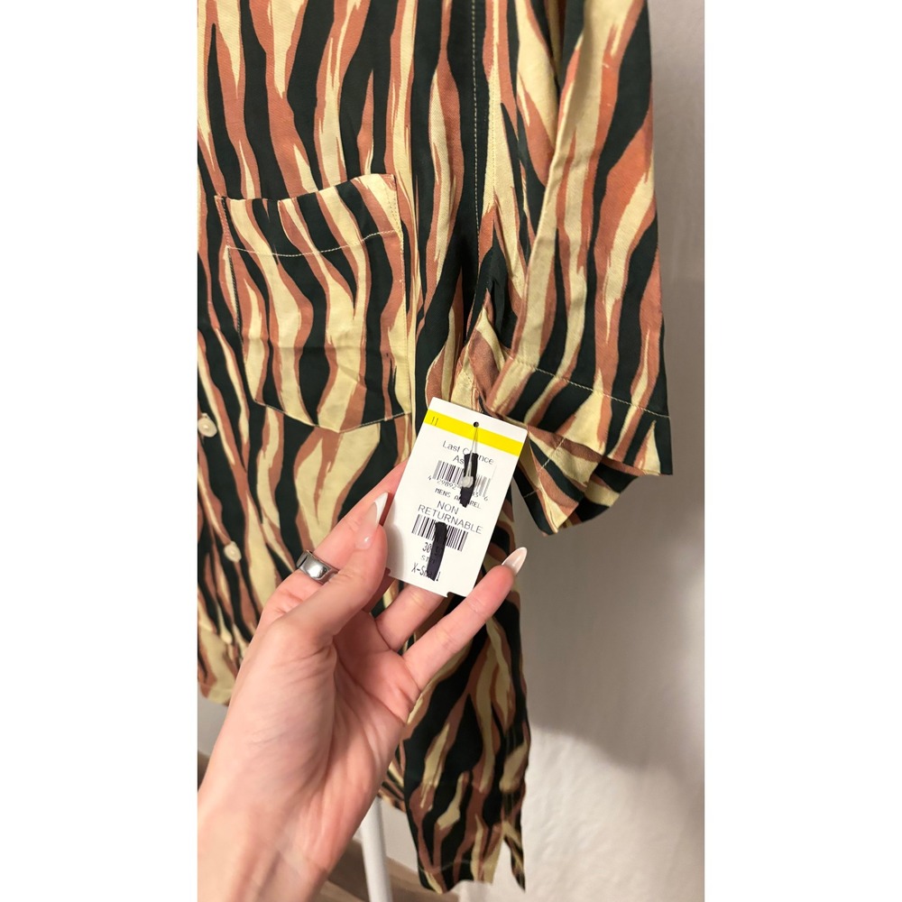 $199 NWT AllSaints Fired Camp Shirt Mens XS Brown Tiger Animal Print - Picture 8 of 11